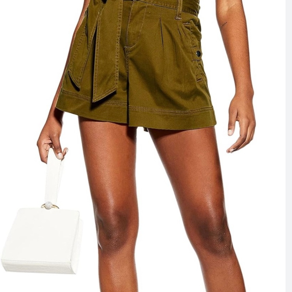Topshop Green Cargo Shorts with Relaxed Fit‎
